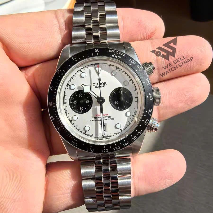 Tudor-Blackbay-Chrono-with-jubilee-T-fit-bracelet