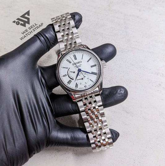 seiko-presage-urushi-lacquer-enamel-dial-on-flat-beads-of-rice-bracelet