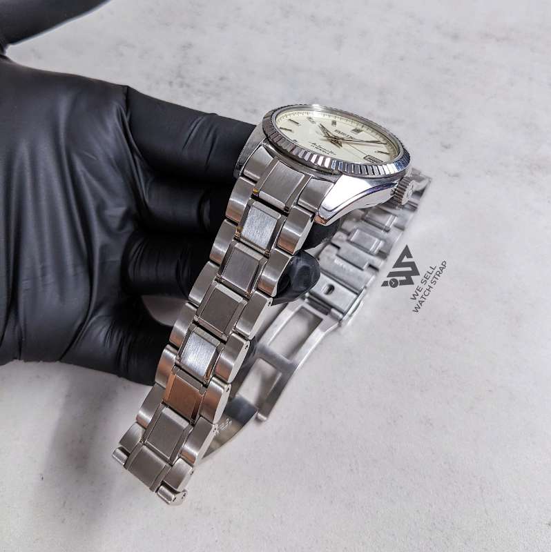 seiko-sarb033-sarb035-on-sarx035-bracelet-4