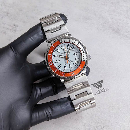 seiko-street-tuna-mini-tuna-on-bracelet