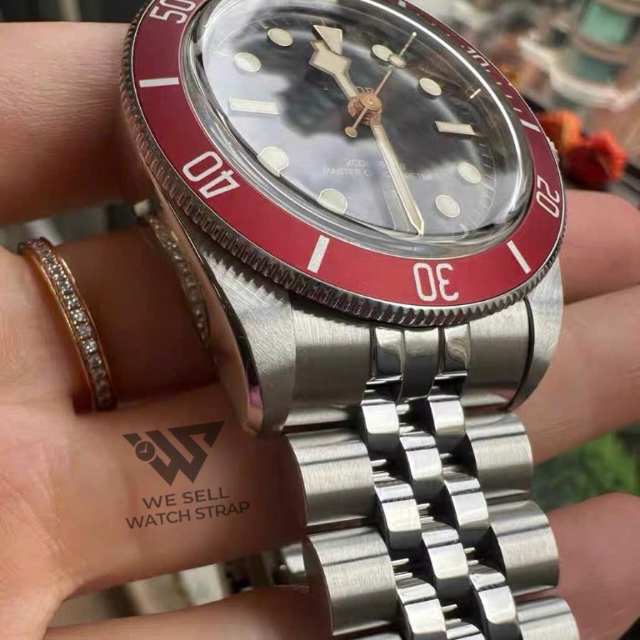 Tudor-Blackbay-41-GMT-with-jubilee-T-fit-bracelet