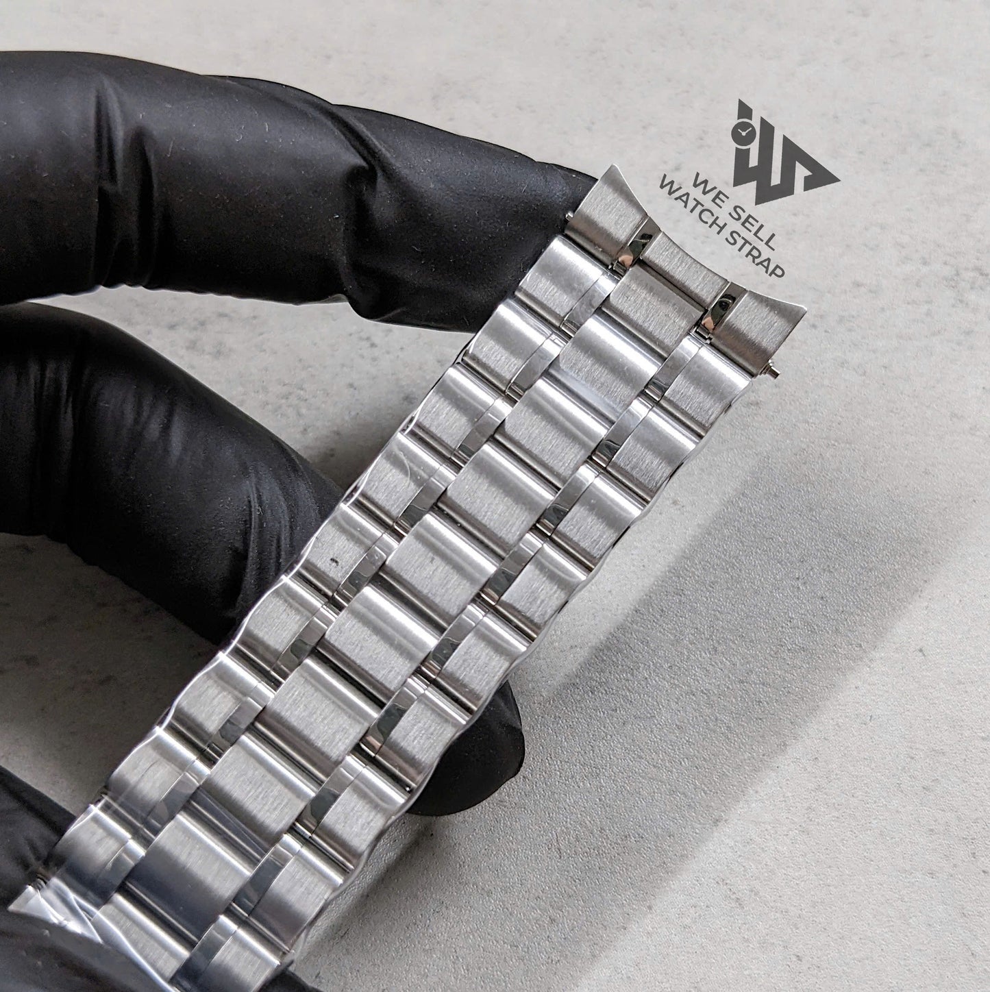 REPLACEMENT BRACELET FOR OMEGA SPEEDMASTER MOONWATCH 3861 V1 20MM