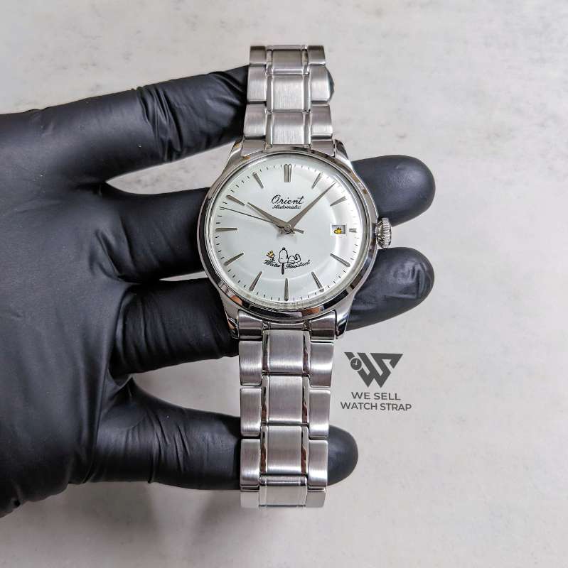 orient-snoopy-limited-edition-white-silver-dial-on-genuine-bracelet