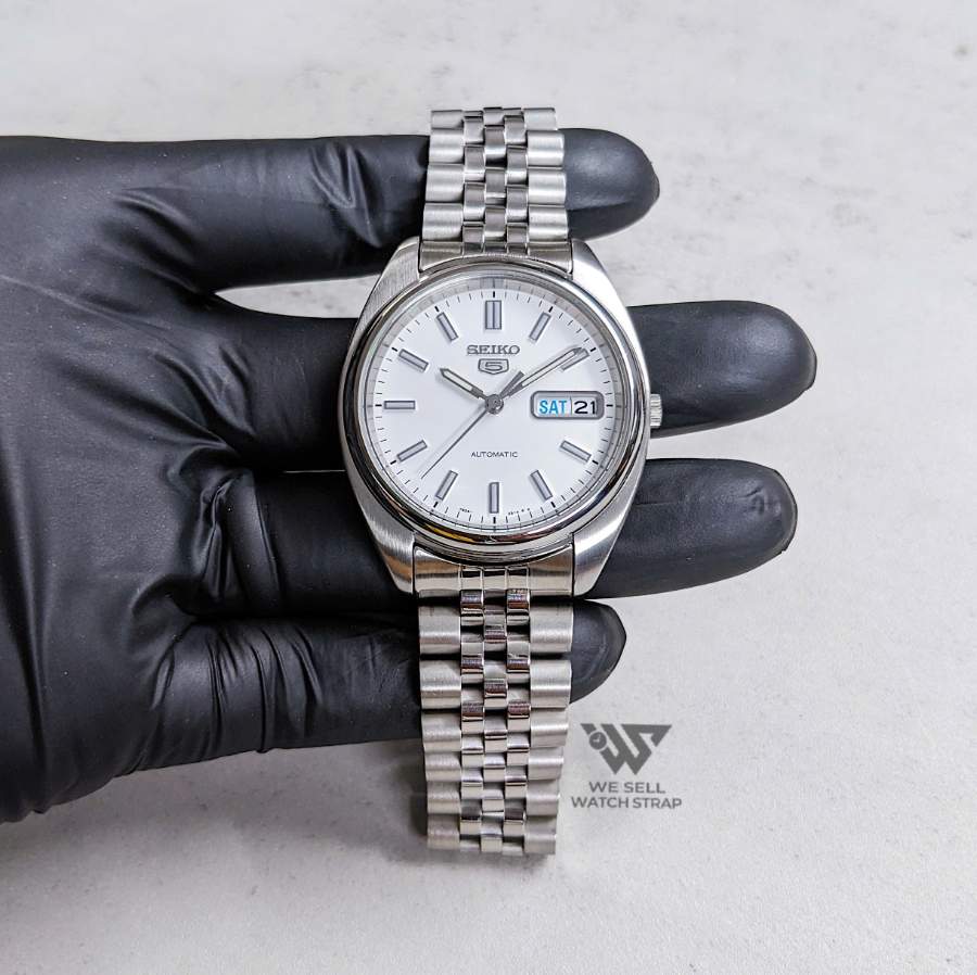 seiko-5-snxa-snkl-on-18mm-jubilee-bracelet-1