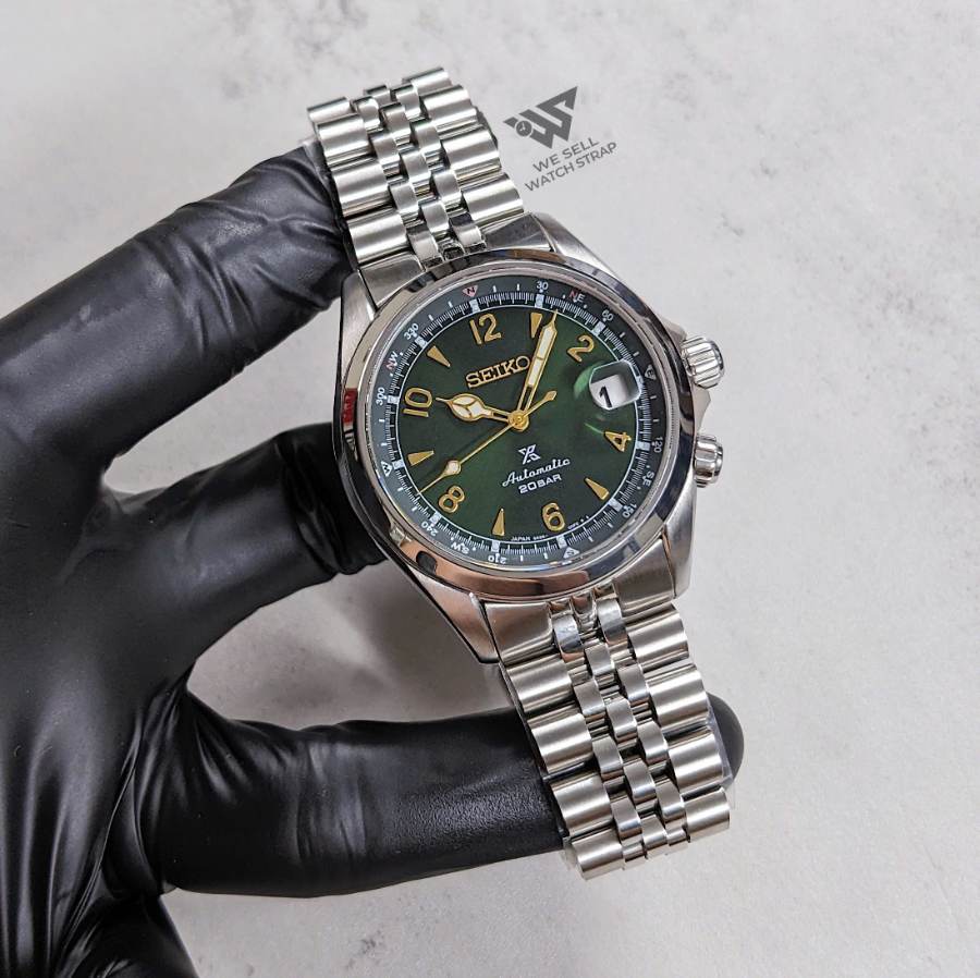 seiko-alpinist-on-jubilee-bracelet