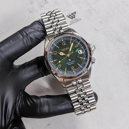 seiko-alpinist-on-jubilee-bracelet
