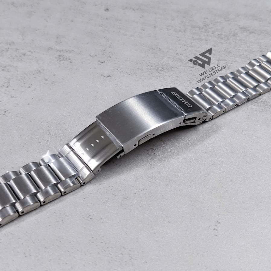 SEIKO OEM BRACELET FOR SEIKO MM200/MM300 GMT V2 6R54 WITH RATCHETING DIVER CLASP (SPB509, SBEJ027, ...)