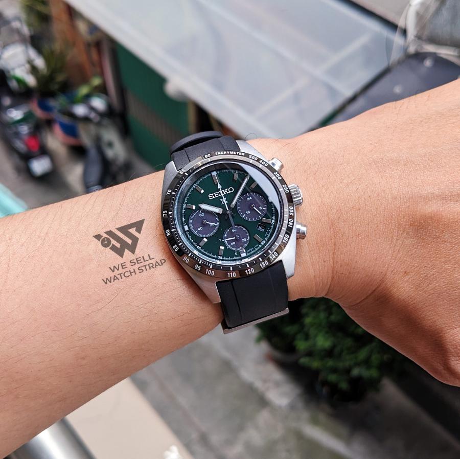 seiko-speedtimer-ssc813-39mm-curved-end-TPU-rubber-strap-3